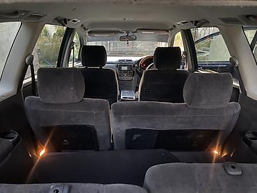 кузов портер 2: Toyota Ipsum: 2002 г., 2.4 л, Автомат, Бензин, Универсал — 8
