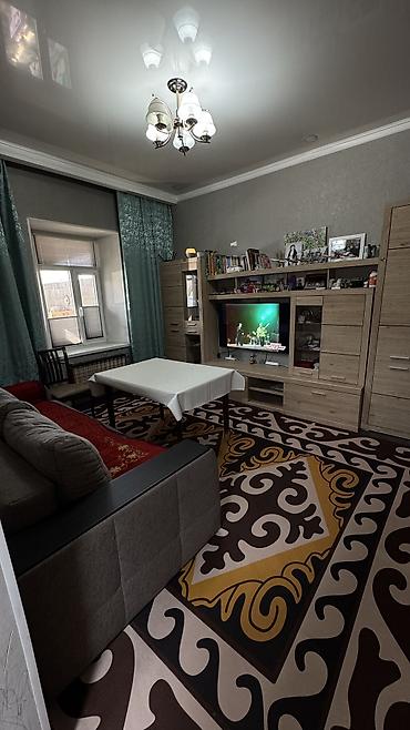 Продажа полдома: Продаётся полдома!! 📍 г. Бишкек, район Азия Молл Продаётся полдома — 1