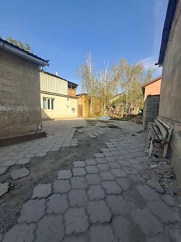 Продажа коттеджей и домов: Продается дом в Киргизии -1 Площадь участка: 7 соток. Отопление: Газ — 7