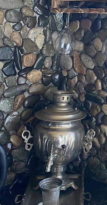 antik samovar alıram: Samovar 3 litirlikdi hec isdenmiyibdi cox qedimidi qalinlardadi — 1