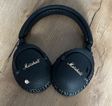 Наушники: Полноразмерные, Marshall, Б/у, Беспроводные (Bluetooth), Классические