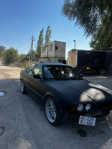 mazda 325: BMW 5 series: 1991 г., 2.5 л, Механика, Бензин, Седан — 5