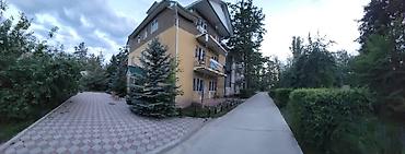 Ысык-Көлдө конок үйлөр: Ысык-Көлдө конок үйү, Гостевой дом Комфорт, Чоң-Сары-Ой, 2 орун, Күнүмдүк — 1