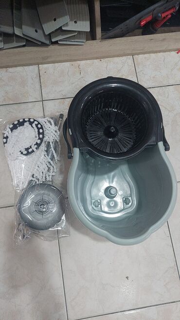 Digər nəqliyyat: Polsilen
temizlik araba
tekerli polvedresi — 13