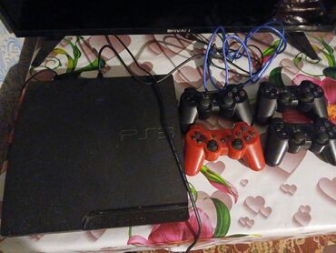 PS3 (Sony PlayStation 3): 4 pult 2 zaryetka şunuru ici polnu dolu oyun