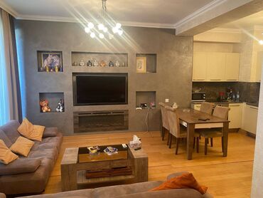 Новостройка: 2 комнаты, Новостройка, м. 20 января, 70 м²