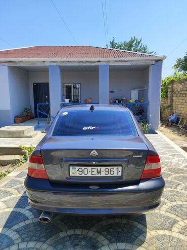 Opel: Opel Vectra: 1.8 l | 1996 il 407307 km Sedan — 8