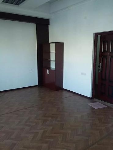 Коммерциялык мүлк: Кеңселерди сатуу 24 м², Ремонту бар, Административдик имарат, 3 кабат — 3