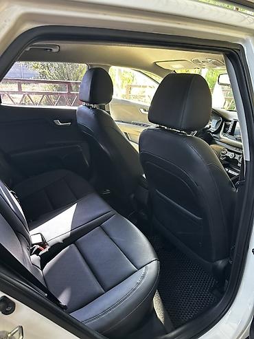 Kia Stonic: 2019 г., 1.4 л, Автомат, Бензин, Кроссовер