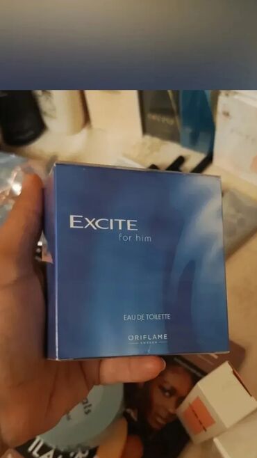 Ətriyyat: Xanimlar. metroya odenişsiz çatdirma var. çox alan az ödəyər. bayrama — 1