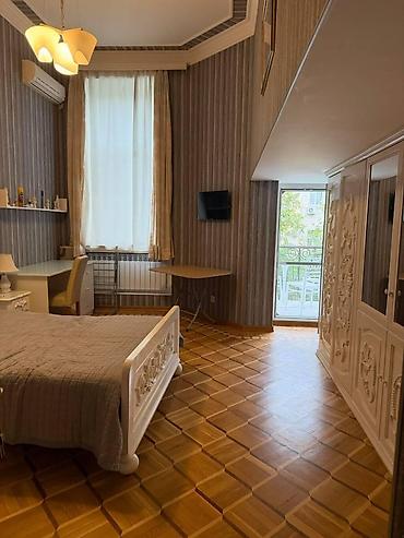 sebail: İcarəyə verilir 2 otaqlı köhnə tikili 80 m², Sahil m. 1 200 AZN/ay 2 — 1