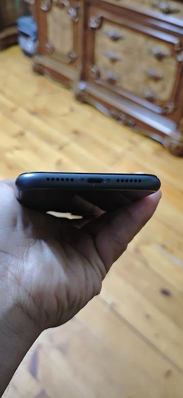 iphone 11 kac manat: IPhone 11, 128 GB, Black Titanium, Simsiz şarj, Face ID — 6