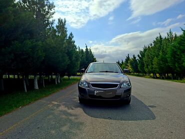 фольксваген поло салон: Model: Lada Priora sedan Kuzov: 4 qapılı sedan, qəhvəyi rəng Mühərrik