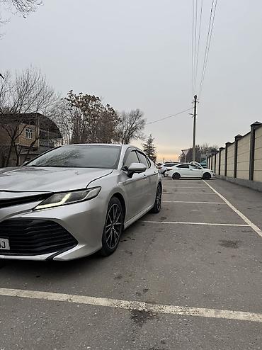Toyota: Toyota Camry: 2018 г., 2.5 л, Вариатор, Гибрид, Седан — 6