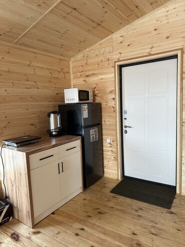 Туристические услуги: Сдаётся уютный гостевой дом. Принимаем гостей на зимний сезон. Чистые — 8