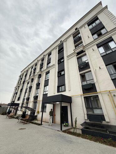 кватира кызыл аскер: 1 бөлмө, 39 кв. м, 106-серия, 5 кабат, Евроремонт