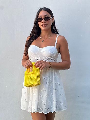 boho bluze: Belo letnje mini haljina na bretele
2400din
S M L — 1