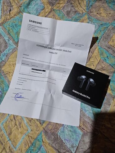 prodaja telefona jagodina: Samsung Galaxy Buds3 Pro
Silver
Vakum Pack
Pisana garancija 24 meseca