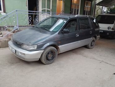 продаю или меняю на автомат: Mitsubishi Space Wagon: 1992 г., 2 л, Механика, Бензин, Универсал