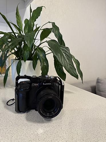 смарт кольцо: Panasonic Lumix GH5S + универсальный зум-объектив LUMIX G VARIO — 3
