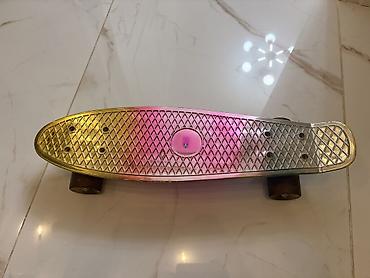 Mini kruizer tipli skeytbord - Gövdə: kompakt “penny board” ölçülü