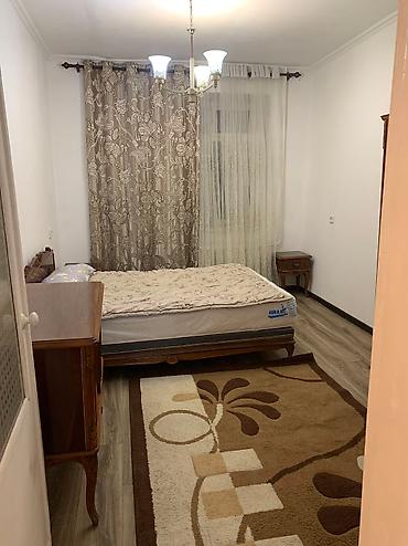 2 bedroom: Продаю 2-х квартиру. Индиаидулака в центре. Бокомбаева/ Исанова, с — 10