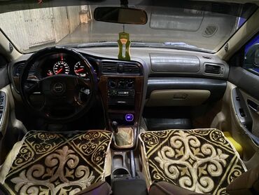 Subaru: Subaru Outback: 2000 г., 3 л, Механика, Бензин, Универсал — 10