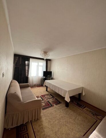 4х комнатную квартиру: 3 комнаты, 62 м², 104 серия, 4 этаж