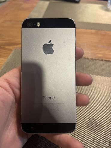 Apple iPhone: IPhone 5s, 16 GB, Qara