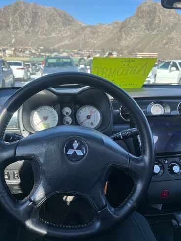 Mitsubishi: Mitsubishi Outlander: 2004 г., 2.4 л, Автомат, Кроссовер — 9