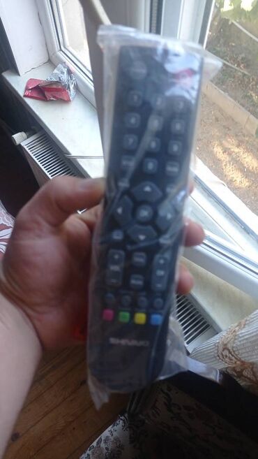 TV tünerlər və resiverlər: Yeni Televizor Shivaki Led 32" HD (1366x768)