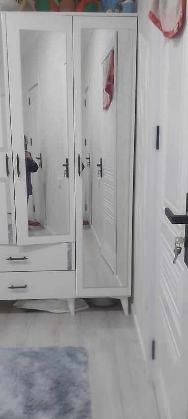 ayna qapi: Yeni, 3 qapılı, Ağ, Açılan, Düz dolab — 6