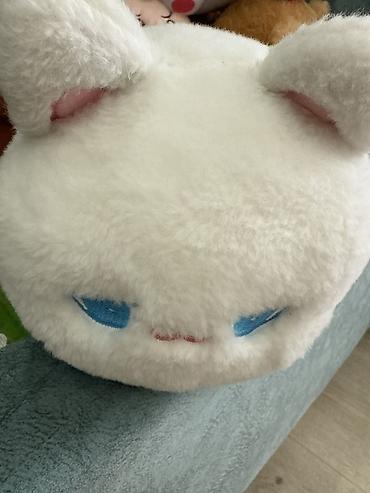 Игрушки: Мягкие игрушки — набор Описание: - Плюшевый котик-бродячка с багетом — 9