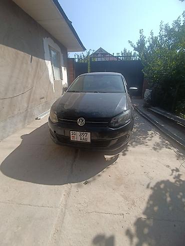 Volkswagen Polo: 2014 г., 1.6 л, Механика, Бензин, Седан
