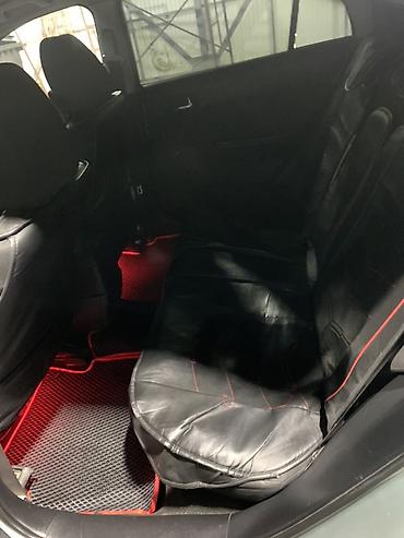 Mazda: Mazda 6: 2002 г., 2 л, Механика, Бензин, Хэтчбэк — 9