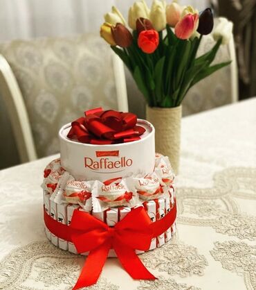 70 yaş tortu: - Toy nisan,xina,xestexans cixidi Doğum günləri, 8 Mart, Sevgililər