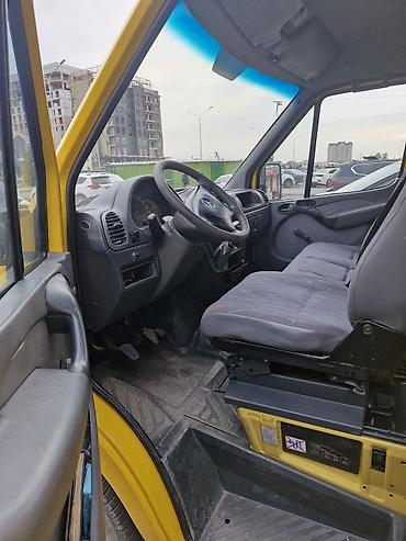 motor 313 cdi sprinter: Mercedes-Benz Sprinter 2002 коротыш, грузопассажир ярко-жёлтого цвета — 6
