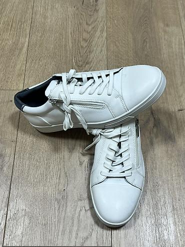 туфли calvin klein: Белые кеды Calvin Klein, модель Bilton 2 (артикул 34F9319). Оригинал — 1