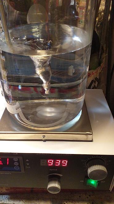 Ostali medicinski proizvodi: Magnetna mešalica sa grejnom pločom i kontrolnom sondom Steinberg — 20