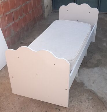 Oğlan və qız üçün, Yeni, Çarpayı, Bazasız, Matras ilə, Siyirməli