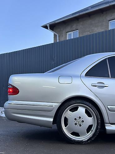 Mercedes-Benz: Mercedes-Benz E-Class: 2001 г., 4.3 л, Автомат — 7