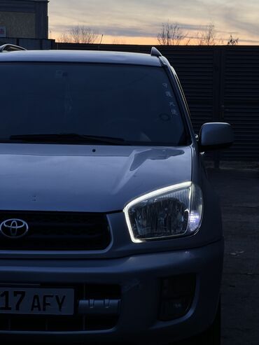 Toyota: Toyota RAV4: 2003 г., 1.8 л, Механика, Бензин, Кроссовер at lalafo.kg — 6 Toyota: Toyota RAV4: 2003 г., 1.8 л, Механика, Бензин, Кроссовер — 6