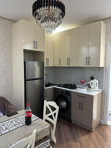 fatmayi heyet evleri: Salam. Mənzil yeni temirdən çıxıb 18/15-ci mertebe aff park yaşayış — 1