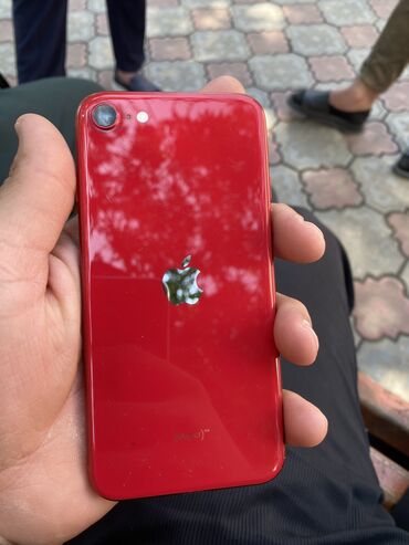 Apple iPhone: IPhone SE 2020, Б/у, 128 ГБ, Красный, Чехол, Кабель, 78 %