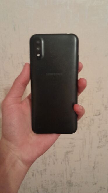 samsung a20 64gb: Samsung Galaxy A01, 16 GB, rəng - Qara