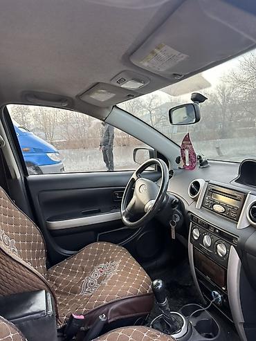 Toyota: Toyota ist: 2004 г., 1.5 л, Механика, Бензин, Хэтчбэк — 12