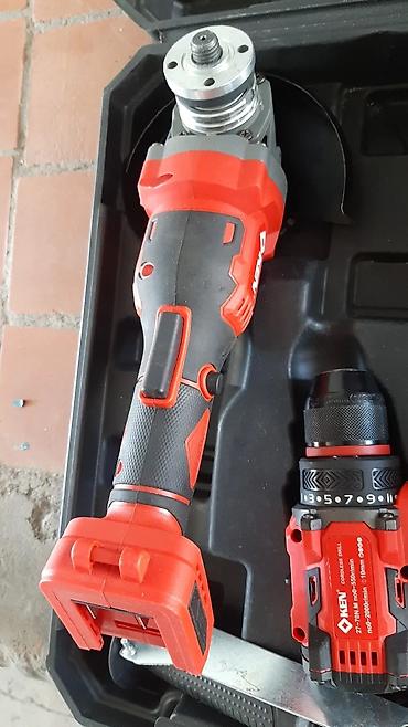 Шуруповерты: Шуруповерт безщеточный 1350сом.без зарядки.с зарядкой 1550сом. есть — 15