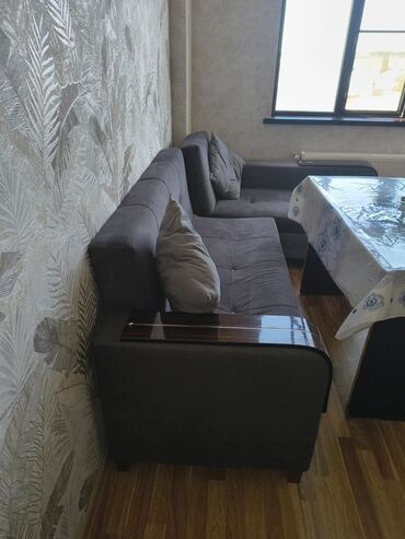 açılıb bağlanan masa: Künc divan, Açılan, Bazasız, Parça, Çatdırılma yoxdur
