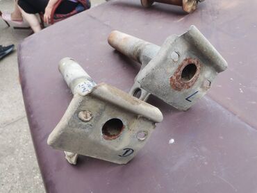 Auto delovi: Nosaci prednjeg branika Lada 2104 Karavan, Lada 2105. Polovno — 2