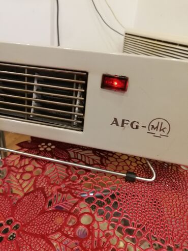 Kaloriferi: Grejalica AEG 2000W Dobra
Mirjevo na lalafo.rs — 3 Kaloriferi: Grejalica AEG 2000W Dobra
Mirjevo — 3